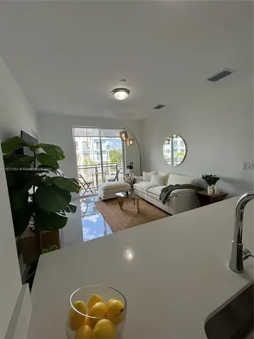1010 SW 69th Avenue Miami FL 33144