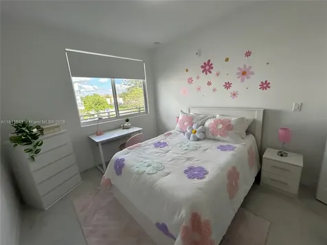 1010 SW 69th Avenue Miami FL 33144