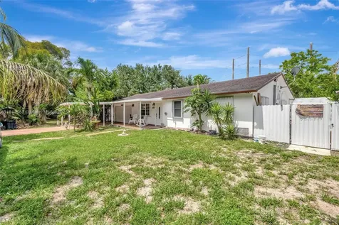 4035 N 110th Avenue N West Palm Beach FL 33411