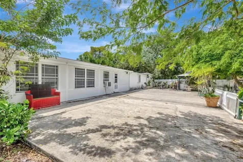 4035 N 110th Avenue N West Palm Beach FL 33411