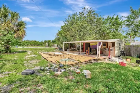 4035 N 110th Avenue N West Palm Beach FL 33411