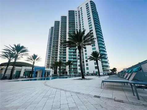 231 Riverside Drive Daytona FL 32117