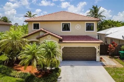 21241 SW 88th Place Cutler Bay FL 33189