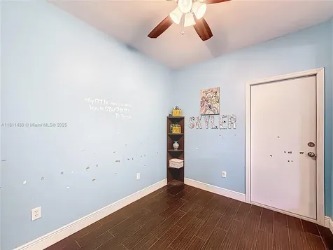 21241 SW 88th Place Cutler Bay FL 33189