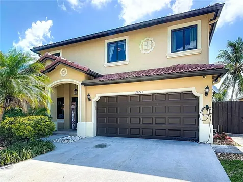 21241 SW 88th Place Cutler Bay FL 33189