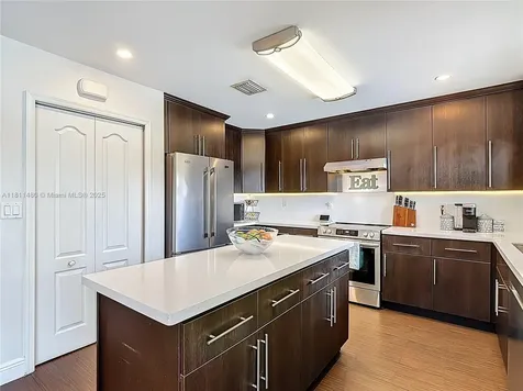 21241 SW 88th Place Cutler Bay FL 33189