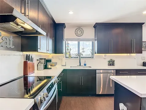 21241 SW 88th Place Cutler Bay FL 33189
