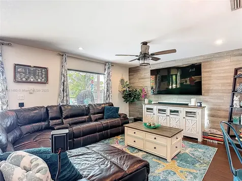 21241 SW 88th Place Cutler Bay FL 33189