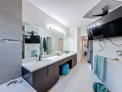 21241 SW 88th Place Cutler Bay FL 33189