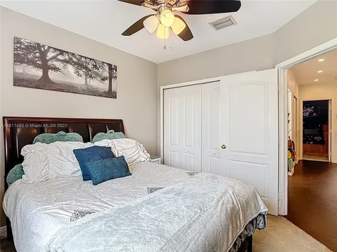 21241 SW 88th Place Cutler Bay FL 33189