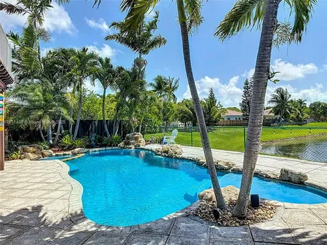 21241 SW 88th Place Cutler Bay FL 33189