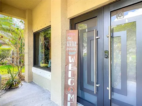 21241 SW 88th Place Cutler Bay FL 33189