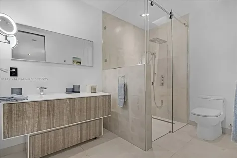 1601 Diplomat Parkway Hollywood FL 33019