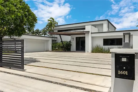 1601 Diplomat Parkway Hollywood FL 33019