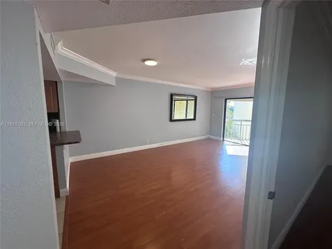 8290 Lake Drive Doral FL 33166