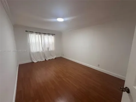 8290 Lake Drive Doral FL 33166