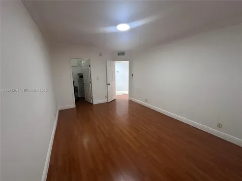 8290 Lake Drive Doral FL 33166
