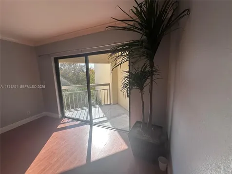 8290 Lake Drive Doral FL 33166