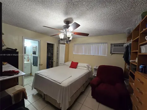 2815 NW 96th Street Miami FL 33147