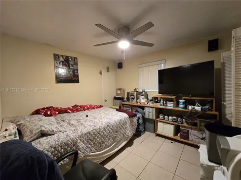 2815 NW 96th Street Miami FL 33147