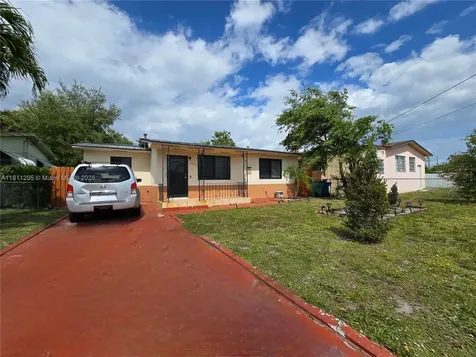 2815 NW 96th Street Miami FL 33147