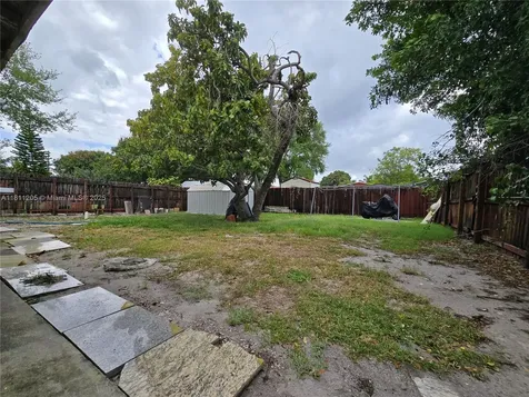 2815 NW 96th Street Miami FL 33147