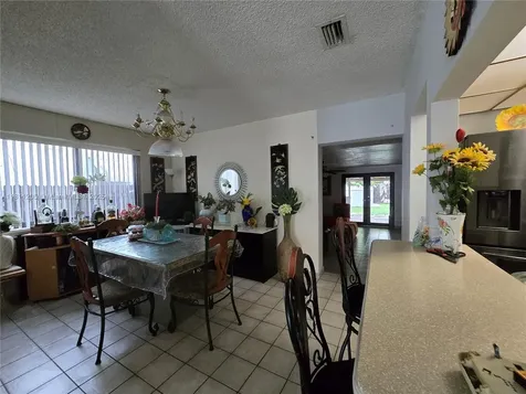 2815 NW 96th Street Miami FL 33147