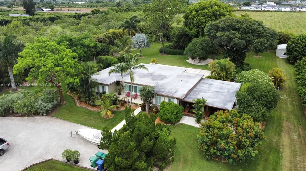 25000 SW 197th Avenue Homestead FL 33031