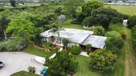 25000 SW 197th Avenue Homestead FL 33031