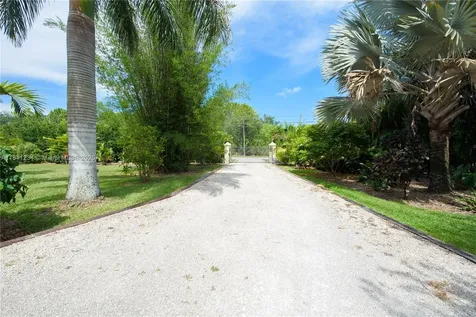 25000 SW 197th Avenue Homestead FL 33031