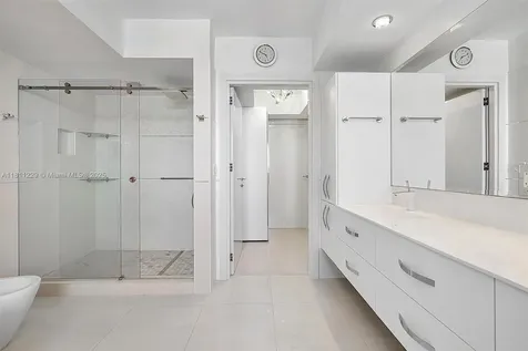 17201 Collins Avenue Sunny Isles Beach FL 33160