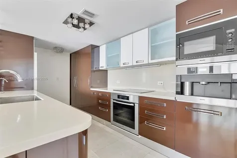 17201 Collins Avenue Sunny Isles Beach FL 33160