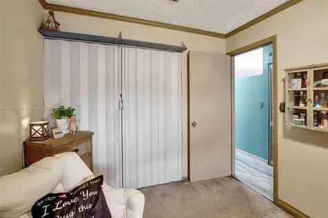 2001 Seagrape Avenue Pembroke Pines FL 33026