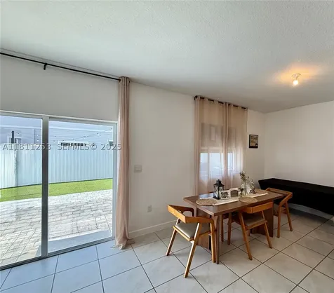 907 SE 17th Court Homestead FL 33034