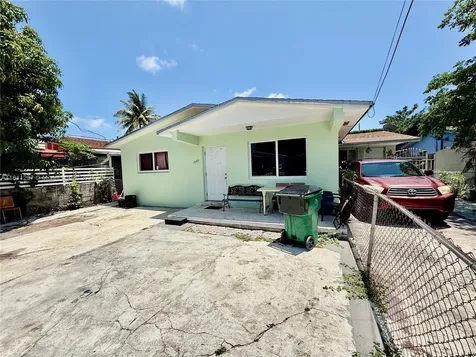 1060 NW 24th Street Miami FL 33127
