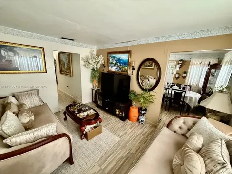 1060 NW 24th Street Miami FL 33127