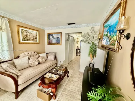 1060 NW 24th Street Miami FL 33127
