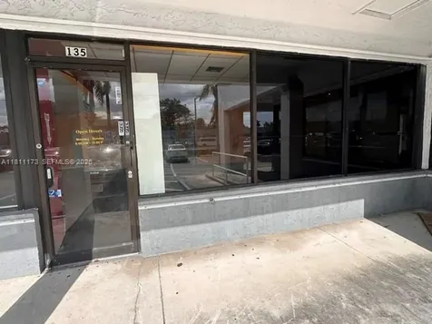 129-135 E Oakland Park Boulevard Oakland Park FL 33334