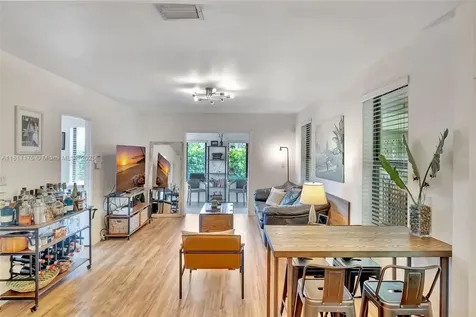 2763 NW 3rd Street Miami FL 33125