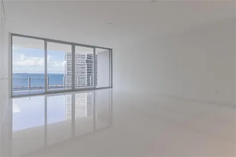 300 Biscayne Blvd Way Miami FL 33131