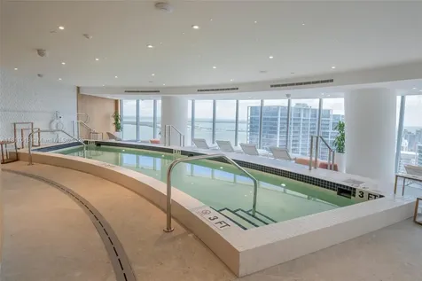300 Biscayne Blvd Way Miami FL 33131