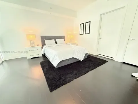253 NE 2nd Street Miami FL 33132