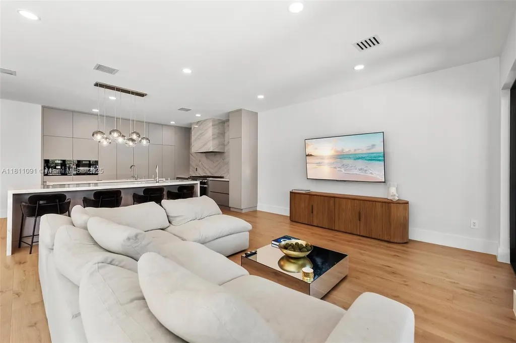 324 Coconut Isle Drive Fort Lauderdale FL 33301