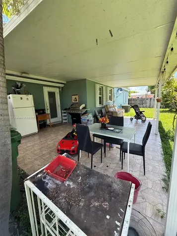 11412 SW 42nd Street Miami FL 33165