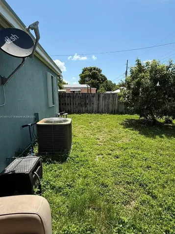 11412 SW 42nd Street Miami FL 33165