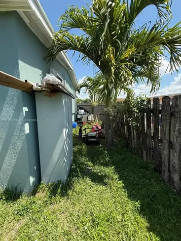 11412 SW 42nd Street Miami FL 33165