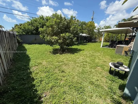 11412 SW 42nd Street Miami FL 33165