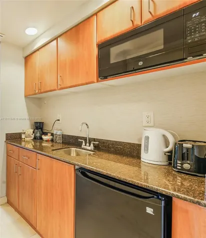 18001 Collins Avenue Sunny Isles Beach FL 33160