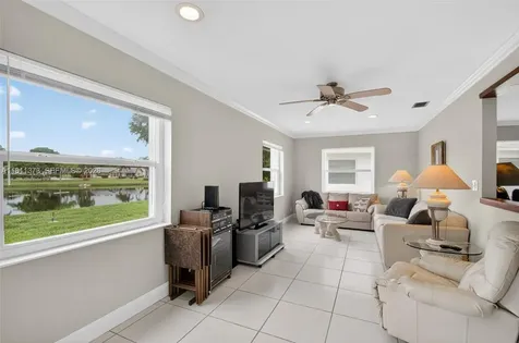 3810 Rowena Circle West Palm Beach FL 33417