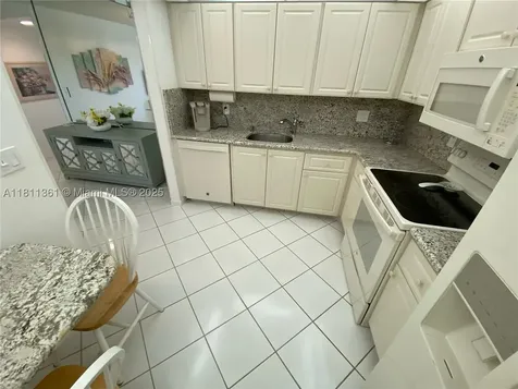 1902 Bermuda Circle Coconut Creek FL 33066